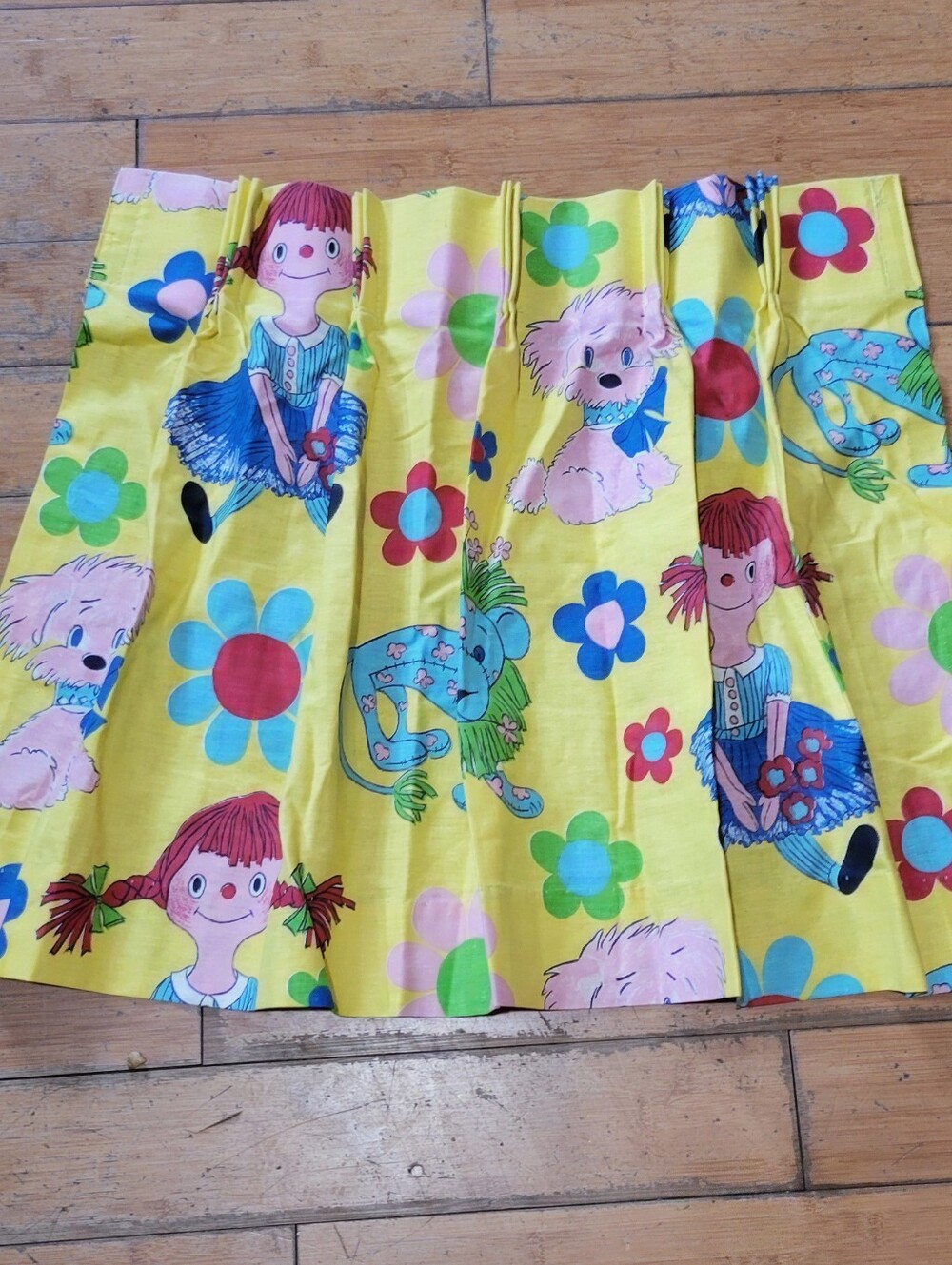 Rare Vtg Sears Raggedy Ann Pleated Curtain Panel 24" x 22.5"